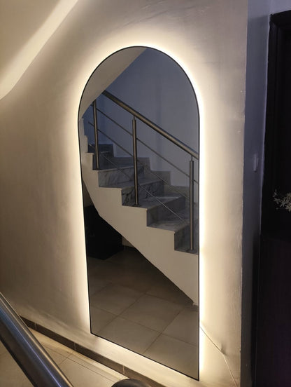Miroir Mural Arqué Noir LED