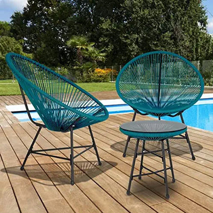 Table et Deux Chaises