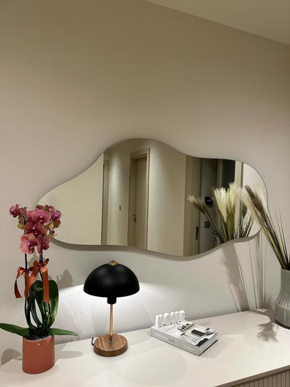 Miroir asymetrique moderne